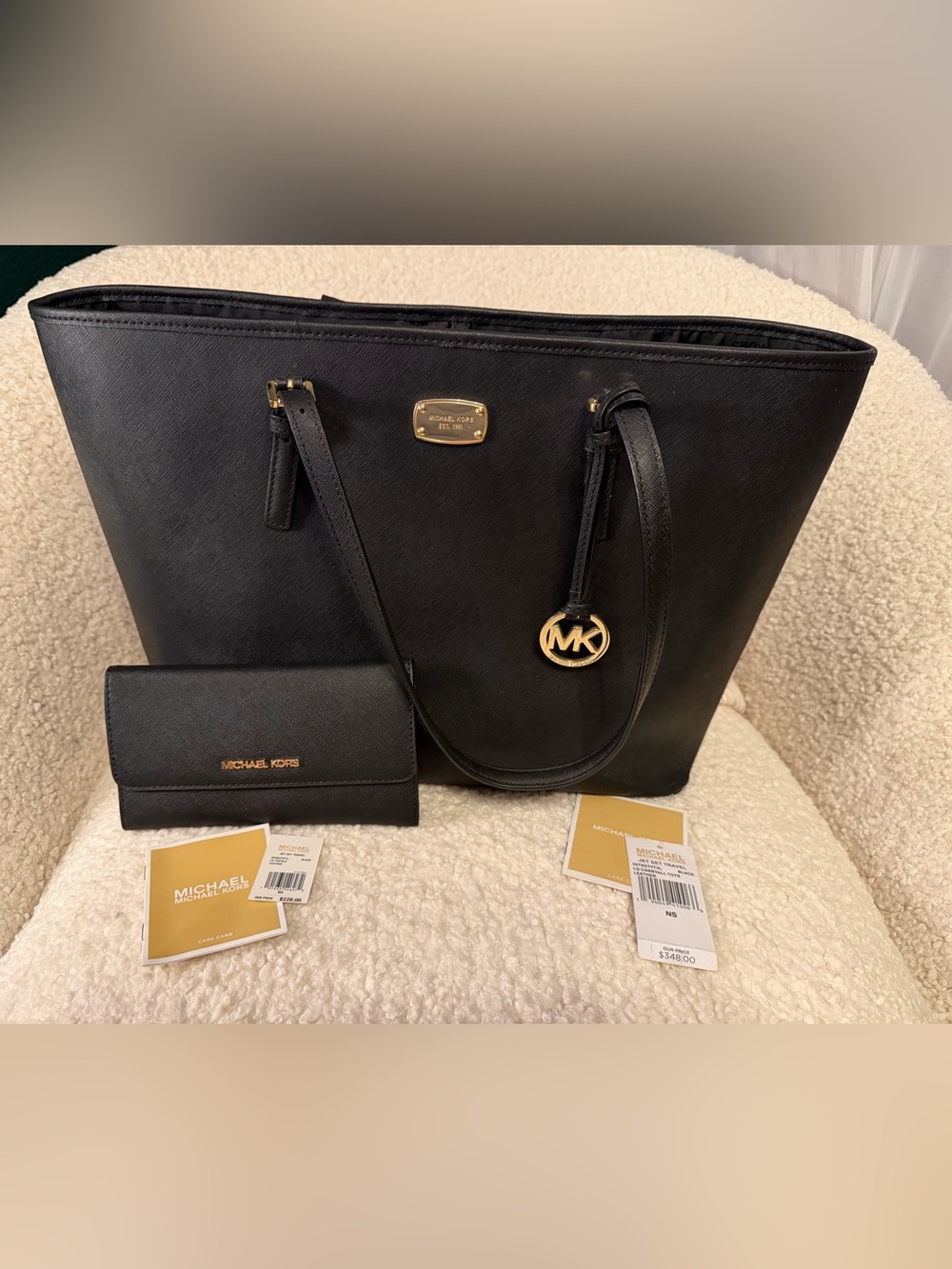 ✨Michael Kors Jet Set Travel Black Saffiano Leather Set! ✨